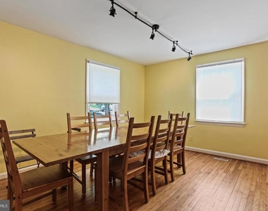 11713 Kingtree Street - Photo Thumbnail 6