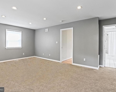 11713 Kingtree Street - Photo Thumbnail 9