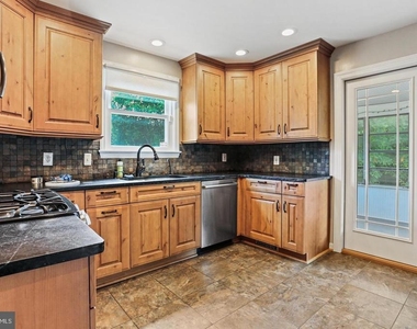 11713 Kingtree Street - Photo Thumbnail 1