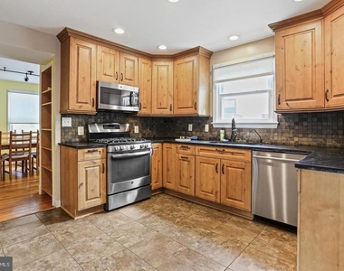 11713 Kingtree Street - Photo Thumbnail 2