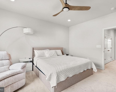 22917 Mater Way - Photo Thumbnail 15