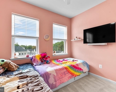 22917 Mater Way - Photo Thumbnail 23