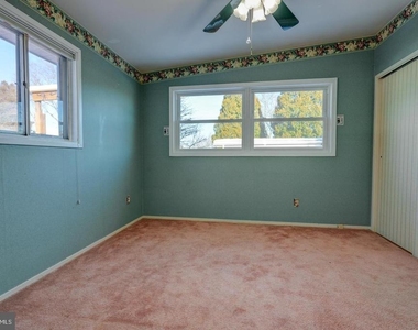 4 Rosanne Lane - Photo Thumbnail 17