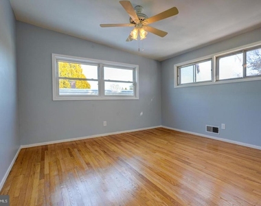 4 Rosanne Lane - Photo Thumbnail 18