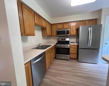 12937 Big Horn Drive - Photo Thumbnail 3