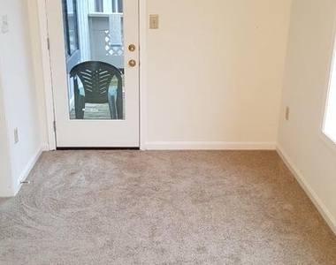 948 Windbrooke Drive - Photo Thumbnail 13