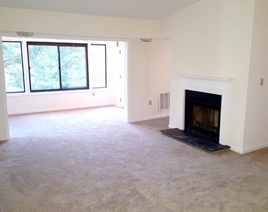 948 Windbrooke Drive - Photo Thumbnail 4