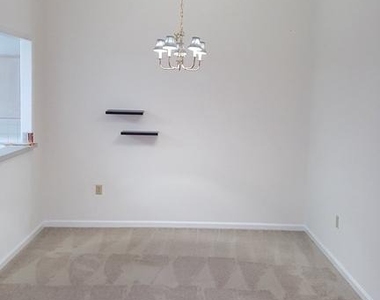 948 Windbrooke Drive - Photo Thumbnail 6