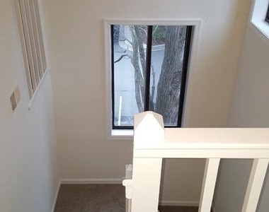 948 Windbrooke Drive - Photo Thumbnail 2
