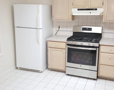 948 Windbrooke Drive - Photo Thumbnail 7