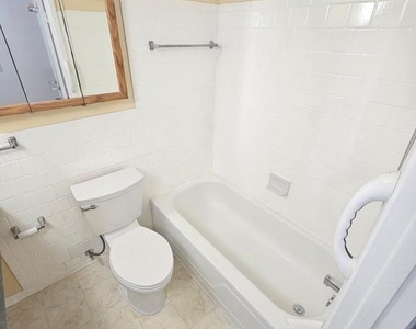 12303 Braxfield Court - Photo Thumbnail 28