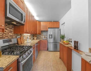 5500 Friendship Boulevard - Photo Thumbnail 4