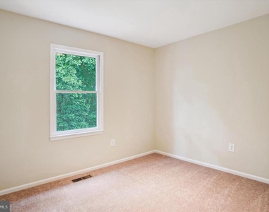 7768 Heatherton Lane - Photo Thumbnail 28