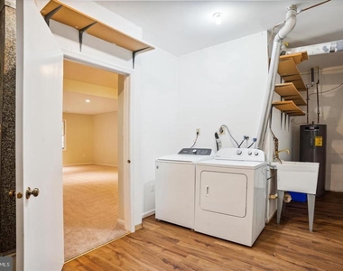 7768 Heatherton Lane - Photo Thumbnail 40