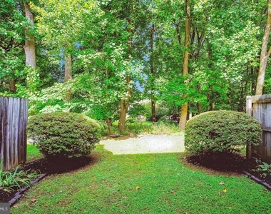 7768 Heatherton Lane - Photo Thumbnail 34