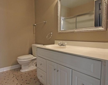 1507 Kersey Lane - Photo Thumbnail 49