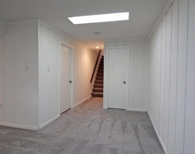 1507 Kersey Lane - Photo Thumbnail 15