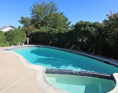 1507 Kersey Lane - Photo Thumbnail 45