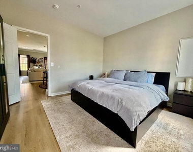 253 Market Street W - Photo Thumbnail 11