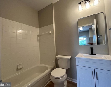 253 Market Street W - Photo Thumbnail 13