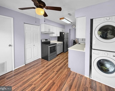13247 Meander Cove Drive - Photo Thumbnail 11