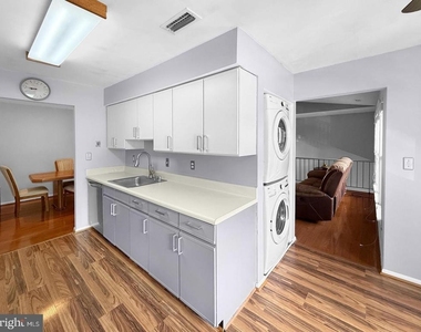 13247 Meander Cove Drive - Photo Thumbnail 10