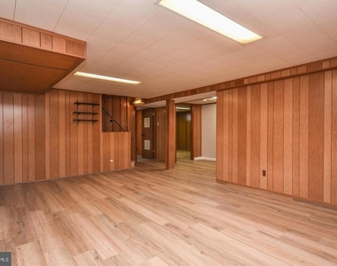 4426 Hallet Street - Photo Thumbnail 30
