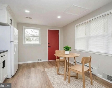 4426 Hallet Street - Photo Thumbnail 5