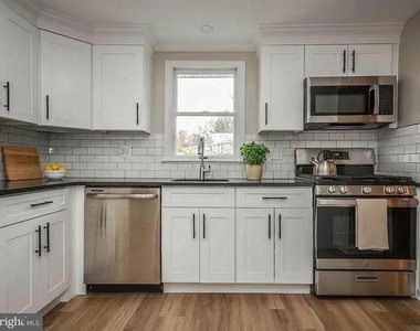 4426 Hallet Street - Photo Thumbnail 4
