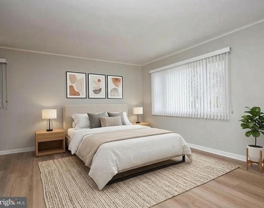 4426 Hallet Street - Photo Thumbnail 16