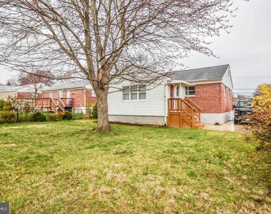 4426 Hallet Street - Photo Thumbnail 42