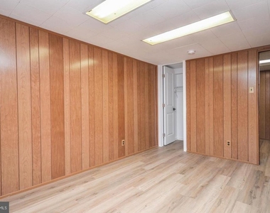 4426 Hallet Street - Photo Thumbnail 33