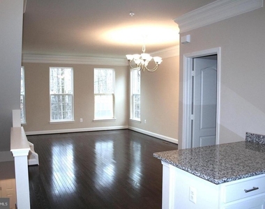 11926 Weybridge Lane - Photo Thumbnail 2