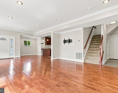10717 Bentley Lane - Photo Thumbnail 14