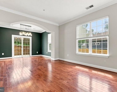 10717 Bentley Lane - Photo Thumbnail 11
