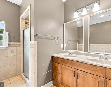 10717 Bentley Lane - Photo Thumbnail 27