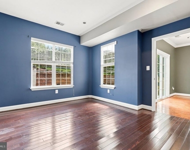 10717 Bentley Lane - Photo Thumbnail 19