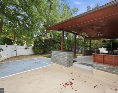 6516 Democracy Boulevard - Photo Thumbnail 23