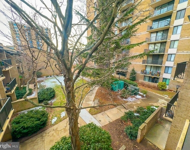 6 Monroe Street - Photo Thumbnail 11