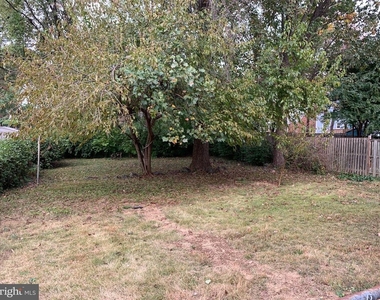 2207 Seminary Road - Photo Thumbnail 1