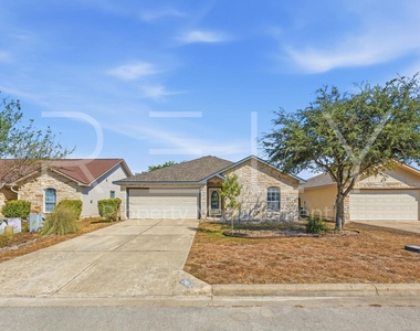 241 Moonstone Dr - Photo Thumbnail 1