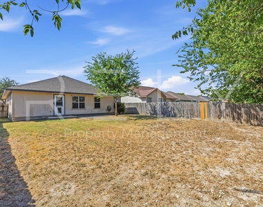 241 Moonstone Dr - Photo Thumbnail 26