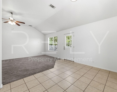 241 Moonstone Dr - Photo Thumbnail 12
