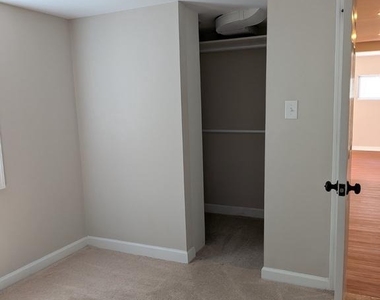 2102 Luzerne Avenue - Photo Thumbnail 16