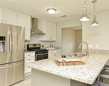1601 Elmira Rd - Photo Thumbnail 11