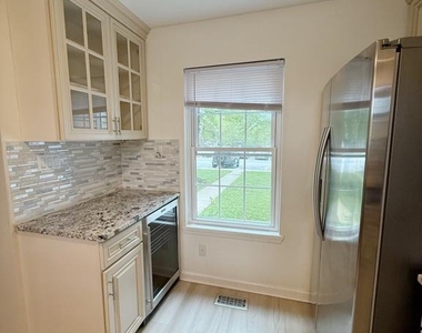 8545 Harvest View Court - Photo Thumbnail 6