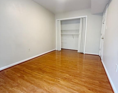 8545 Harvest View Court - Photo Thumbnail 7
