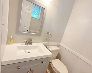 8545 Harvest View Court - Photo Thumbnail 17