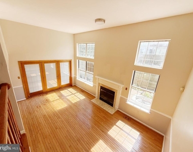 8545 Harvest View Court - Photo Thumbnail 3