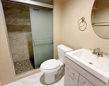 8545 Harvest View Court - Photo Thumbnail 18